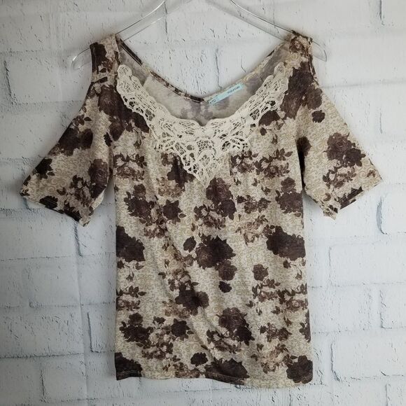 Maurices Cold Shoulder Brown and Cream Floral Top - Picture 6 of 6
